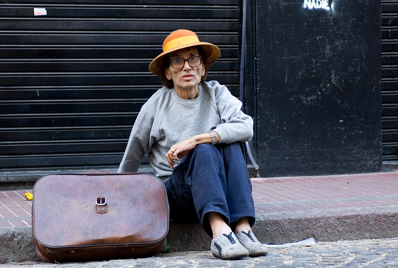 The Traveler. Avenida Defensa, San-Telmo, Buenos Aires, Argentina. - Buenos-Aires-People-City-Places-Argentina - Mike Reyfman Photography