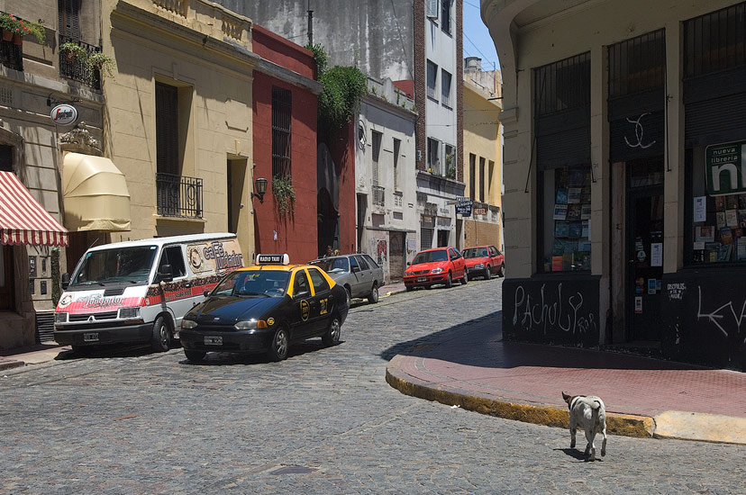 La Calle Balcarse. San-Telmo, Buenos Aires, Argentina.