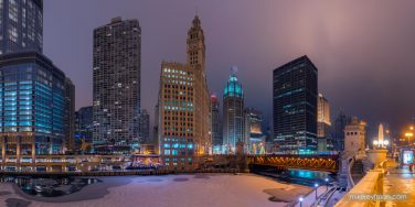 067-CH1-D8C8148_Pano_1x2 City at Night. Chicago, Illinois, USA.