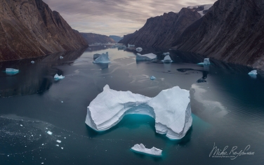 018-GR-SC_DJI_0332 Icebergs in Scoresby Sund. Greenland. Aerial.
