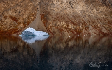 052-GR-SC_50B7116 Iceberg in Scoresby Sund. Greenland.