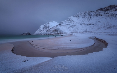 LF-MRD1E1154 Haukalnd beach in winter. Vestvagoy, Lofoten Islands, Norway