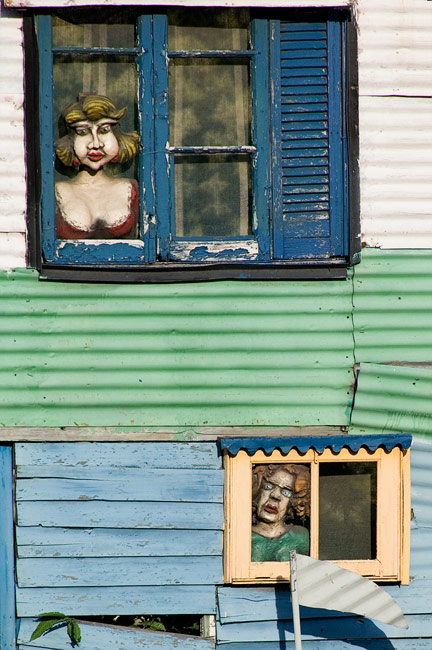 The Neighbors. Avenida Brasil, San-Telmo, Buenos Aires - Buenos-Aires-Murals-and-Walls-Argentina - Mike Reyfman Photography