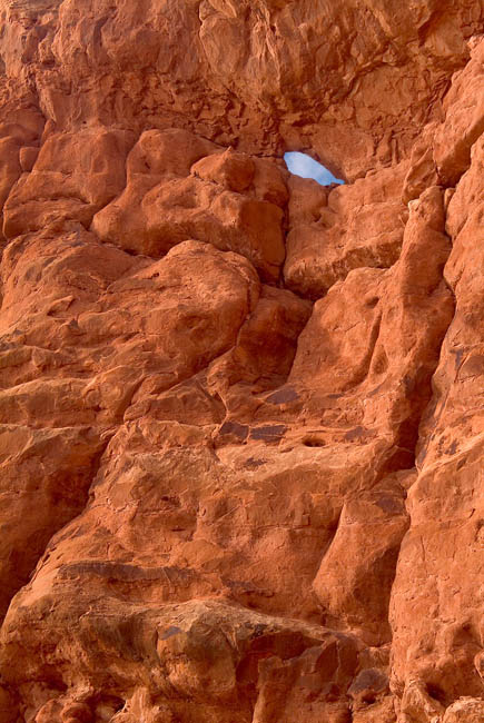 Hole in a Wall. Windows Section, Arches National Park, Utah, USA - Arches-National-Park-Utah-USA - Mike Reyfman Photography