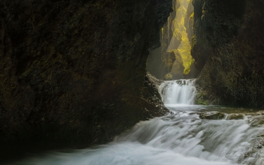 Nauthúsagil-Ravine,-Iceland