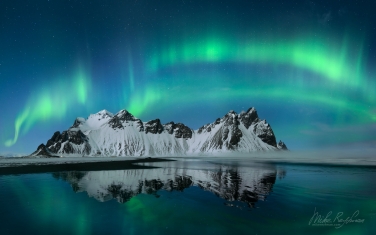Vestrahorn,-Brunnhorn,-and-Eystrahorn-mountains,-Stokksnes-Peninsula,-Iceland