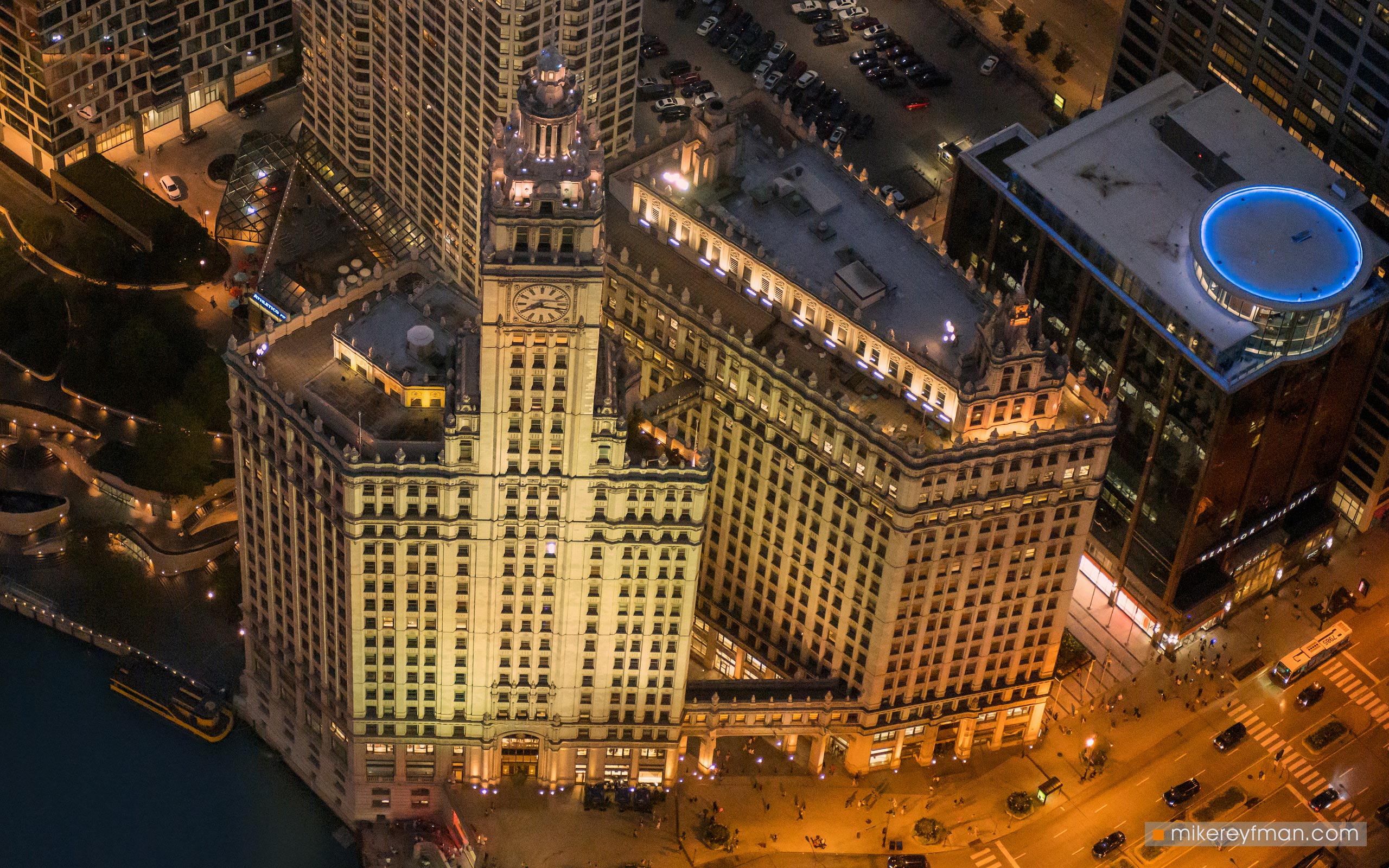 Wrigley and Realtor Buildings, Chicago, Illinois, USA. Aerial view. 024-CH-2_ZRA10241-1 - Ever-beating architectural heart of America. The birthplace of the most iconic buildings in the country. - Mike Reyfman Photography