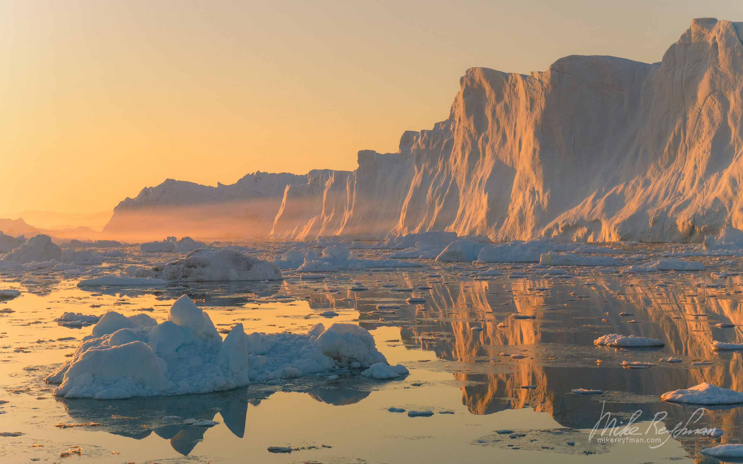 Enormous Icebergs Of Ilulissat Icefjord And Disco Bay Western Enormous Icebergs Of Ilulissat Icefjord And Disco Bay Western
