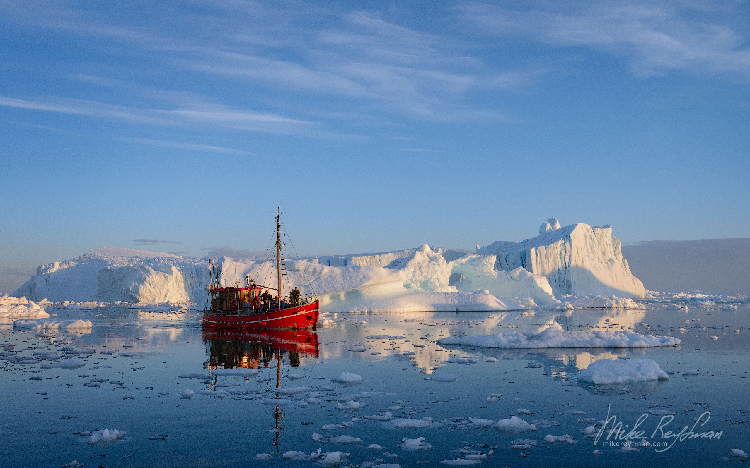 Journeying through Arctic Landscape. Ilulissat Icefjord. Disco Bay, Greenland. 010-GR-IL_D8B5024 - Enormous icebergs of Ilulissat Icefjord and Disco Bay. Western Greenland. - Mike Reyfman Photography