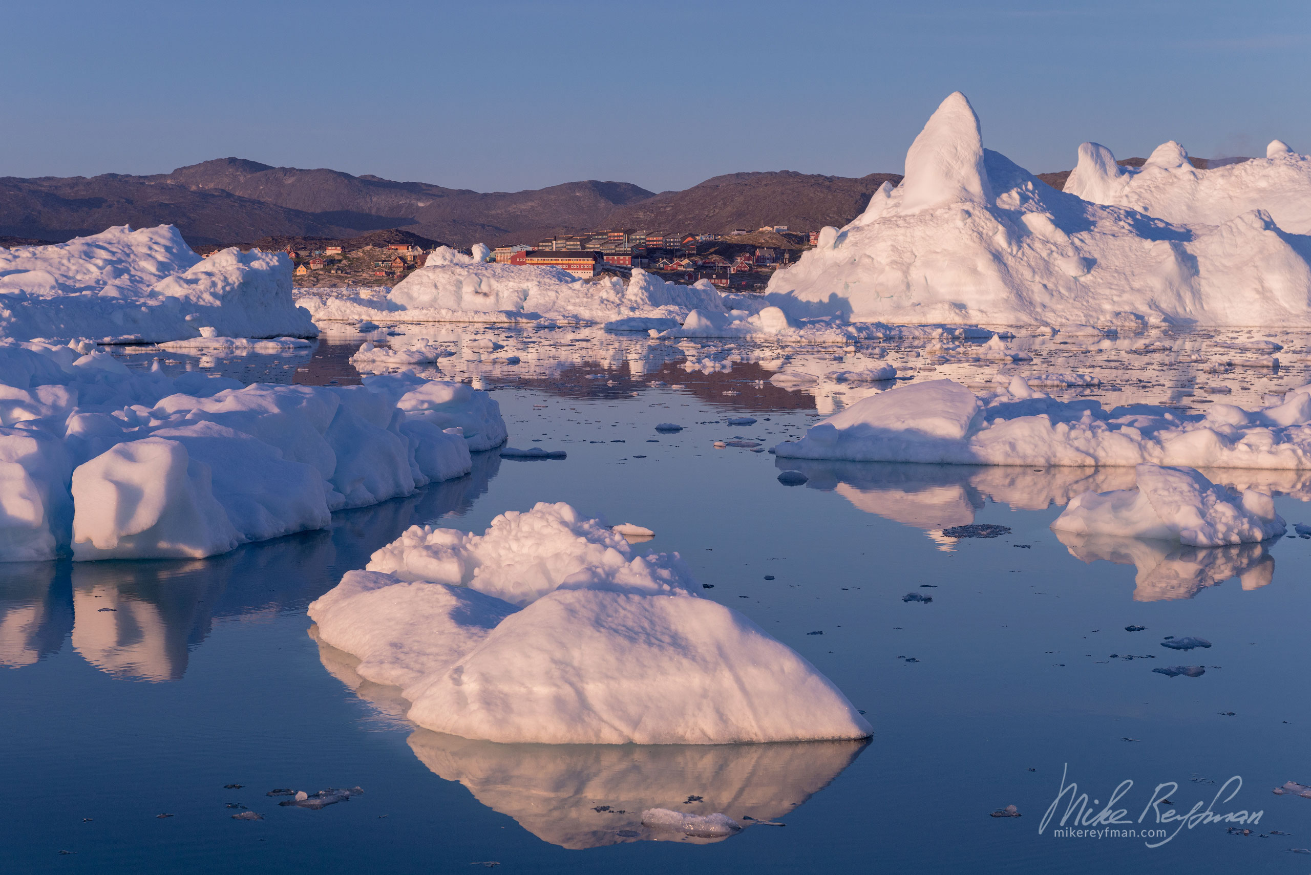 Ilulissat, the Iceberg Capital of the World. Greenland. 011-GR-IL_D8B5745 - Enormous icebergs of Ilulissat Icefjord and Disco Bay. Western Greenland. - Mike Reyfman Photography