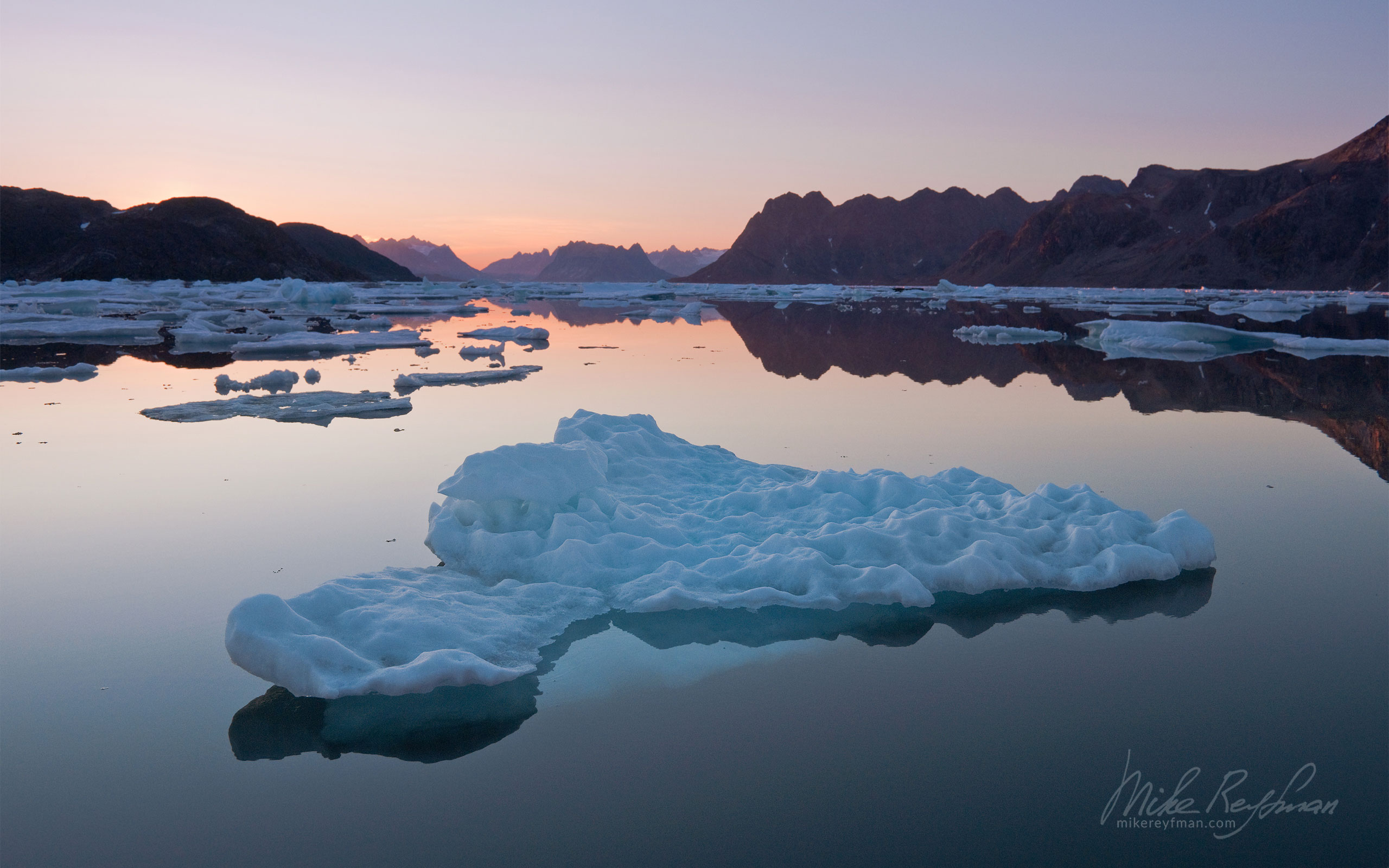 Evening light over Torsuut Tunoq sound. Southeastern Greenland. 008-GR-KU_P3X4630 - Kulusuk island, Ammassalik Fjord & Torsuut Tunoq Sound. Southeastern Greenland - Mike Reyfman Photography