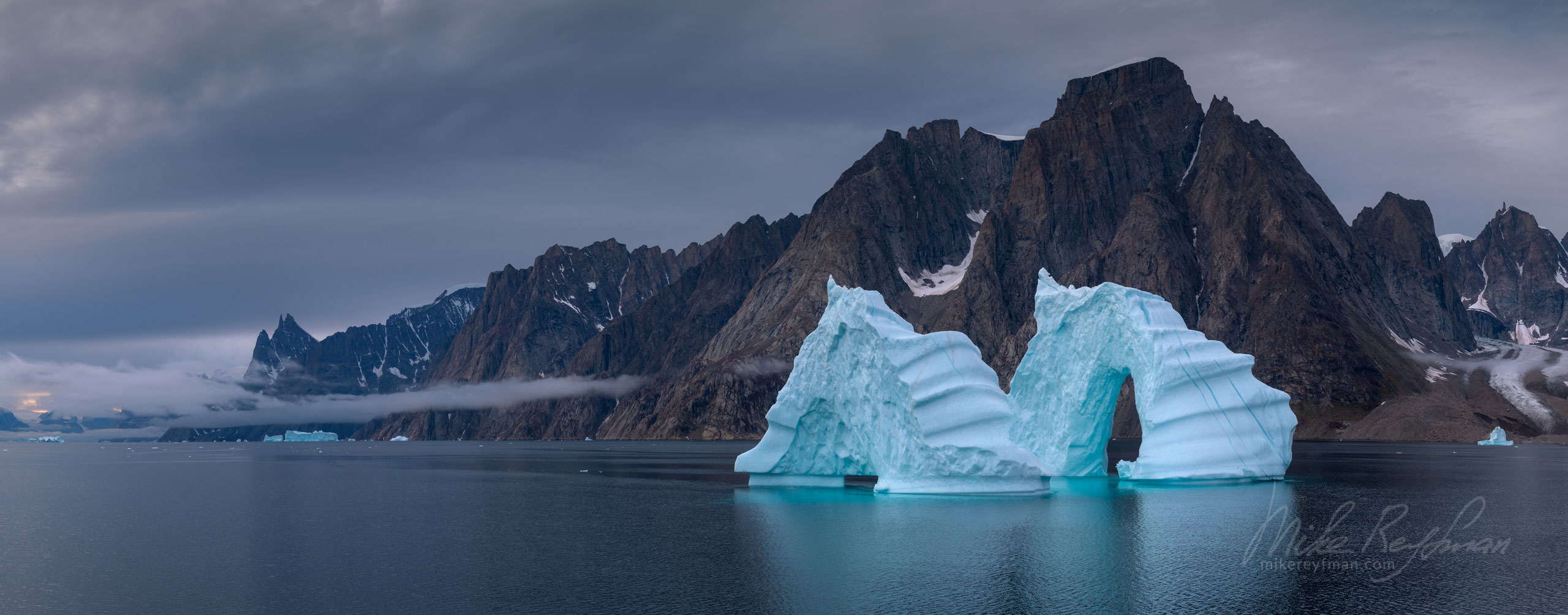 Icebergs in Scoresby Sund. Greenland. 073-GR-SC_50B7658_Pano-1x2.55 - The Scoresby Sund fjord system and the settlement of Ittoqqortoormiit. East Greenland. - Mike Reyfman Photography