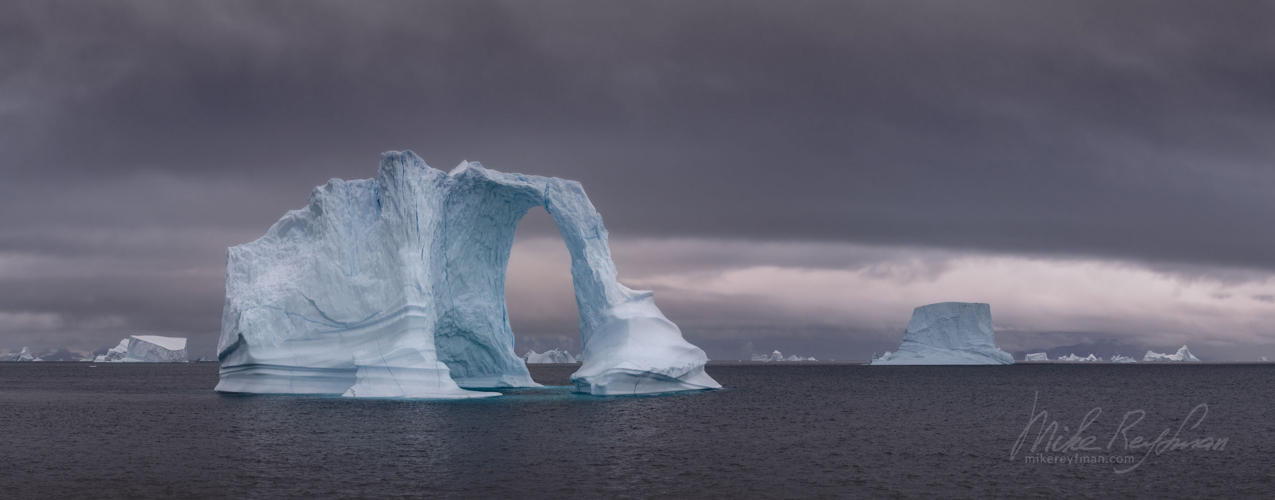 Icebergs in Scoresby Sund. Greenland. 074-GR-SC_50B8706_Pano-1x2.55 - The Scoresby Sund fjord system and the settlement of Ittoqqortoormiit. East Greenland. - Mike Reyfman Photography