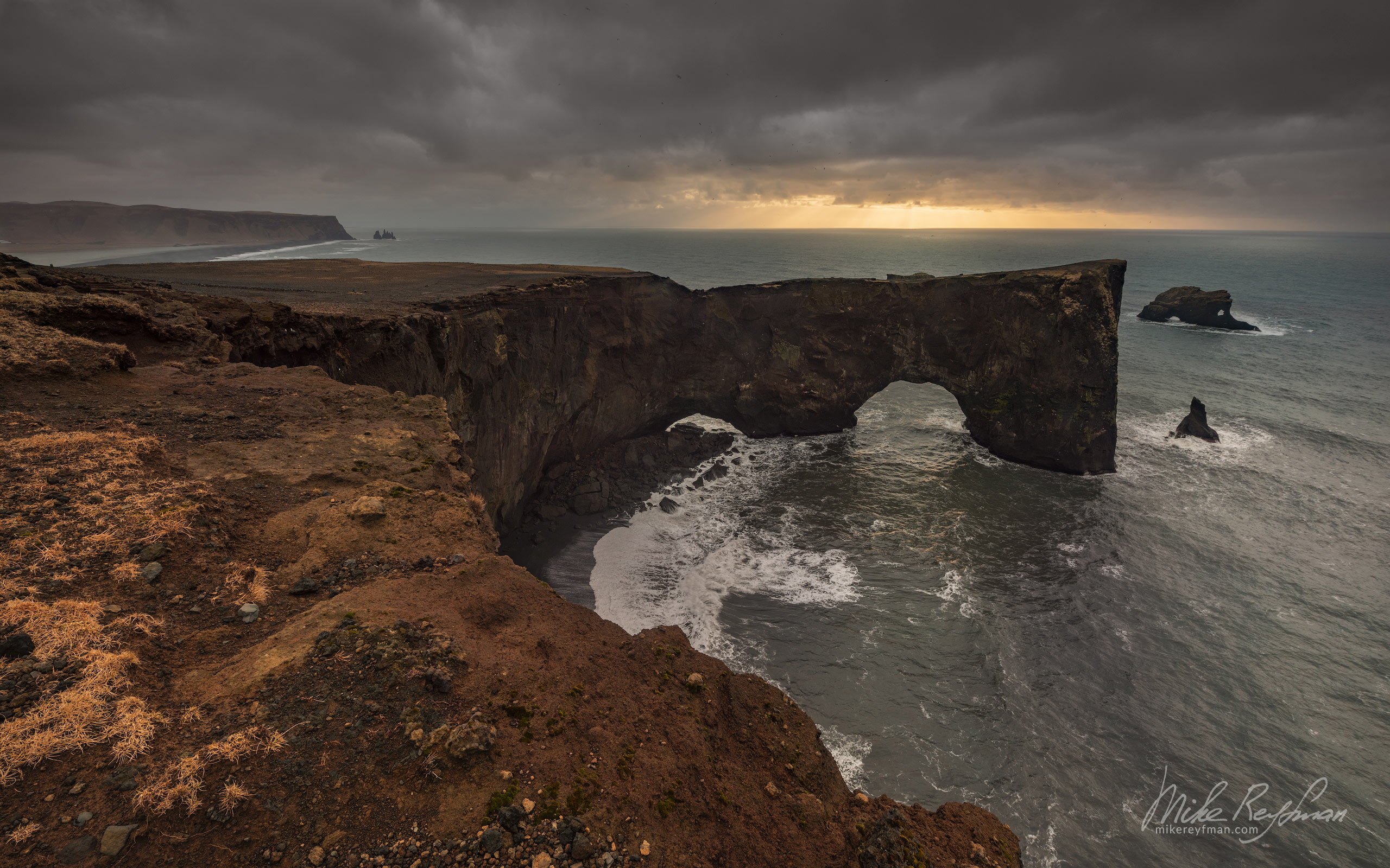 Cape Dyrholaey (Door Hill), Southern Iceland. 028-IC-CL_10P2571 - Where Lava Meets the Ocean. Iceland coastline. - Mike Reyfman Photography