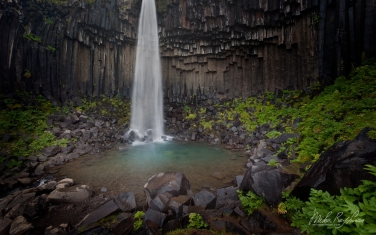Svartifoss-(Black-Waterfall),-Skaftafell,-Vatnajökull-National-Park,-Iceland.