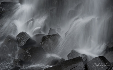 Svartifoss-(Black-Waterfall),-Skaftafell,-Vatnajökull-National-Park,-Iceland.
