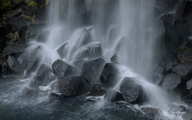 Svartifoss-(Black-Waterfall),-Skaftafell,-Vatnajökull-National-Park,-Iceland.