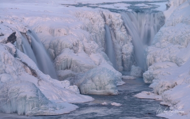 Gullfoss-Waterfall-(Golden-Falls)-in-Winter.-Hvíta-river-Canyon,-southwest-Iceland.