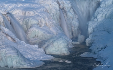 Gullfoss-Waterfall-(Golden-Falls)-in-Winter.-Hvíta-river-Canyon,-southwest-Iceland.