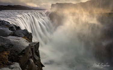 Dettifoss-waterfall.-Jökulsá-á-Fjöllum-river,-Jökulsárgljúfur-canyon,-Vatnajökull-National-Park,-Northeast-Iceland.