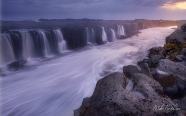 Selfoss-waterfall.-Jökulsá-á-Fjöllum-river,-Jökulsárgljúfur-canyon,-Vatnajökull-National-Park,-Northeast-Iceland.