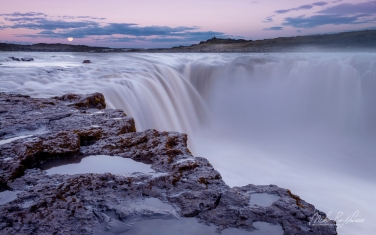 Selfoss-waterfall.-Jökulsá-á-Fjöllum-river,-Jökulsárgljúfur-canyon,-Vatnajökull-National-Park,-Northeast-Iceland.