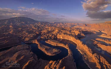 Confluence-of-San-Juan-&-Colorado-Rivers.-Glen-Canyon-NRA,-Lake-Powell,-Utah/Arizona,-USA.-Aerial.