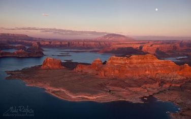 Dominguez-and-Boundary-Buttes.-South-Side-of-Padre-Bay.-Lake-Powell,-Glen-Canyon-NRA,-Utah/Arizona,-USA.-Aerial.