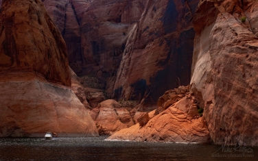 Lake-Powell,-Glen-Canyon-NRA,-Utah/Arizona,-USA.-Aerial.