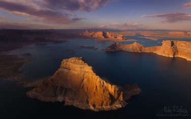 Gregory-Butte.-Lake-Powell,-Glen-Canyon-NRA,-Utah/Arizona,-USA.-Aerial.