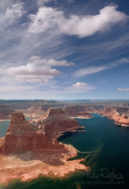 Gunsight-Butte-and-North-Side-of-Padre-Bay.-Glen-Canyon-NRA,-Lake-Powell,-Utah/Arizona,-USA.-Aerial.