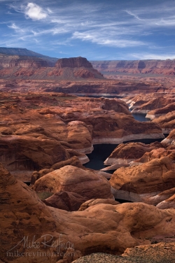 Forbidding-Canyon.-Glen-Canyon-NRA,-Lake-Powell,-Utah/Arizona,-USA.-Aerial.