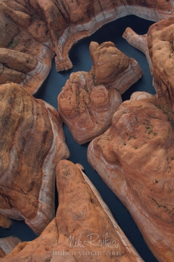 The-Hart-of-The-Canyon.-Anasazi-Canyon.-Glen-Canyon-NRA,-Lake-Powell,-Utah/Arizona,-US.-Aerial.