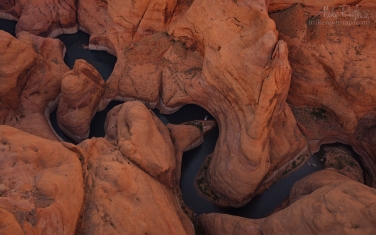 Forbidden-Canyon,-Lake-Powell,-Glen-Canyon-NRA.-Uta/Arizona,-USA.-Aerial