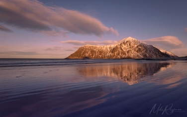 0014_IMG Lofoten Photo Tour Lofoten Photo Tour. Picture-perfect fishing villages, deep fjords, rugged mountains, scenic beaches | Photo Tour with Mike Reyfman
