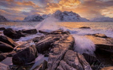 0015_IMG Lofoten Photo Tour Lofoten Photo Tour. Picture-perfect fishing villages, deep fjords, rugged mountains, scenic beaches | Photo Tour with Mike Reyfman