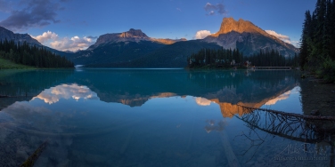 Emerald-Evening.-Emerald-Lake.-Yoho-National-Park,-British-Columbia,-Canada
