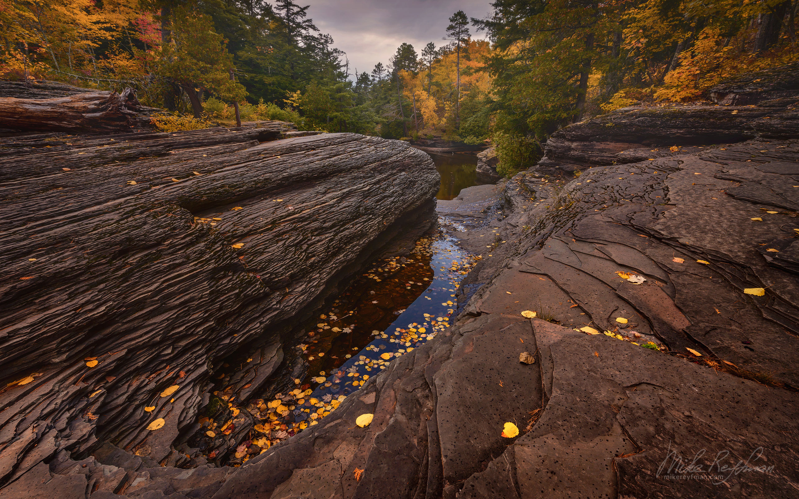 Presque Isle River, Porcupine Mountains, Upper Peninsula, Michigan, USA. UP-MI_028_ZRA8057.jpg - Michigan's Upper Peninsula - the best destination in US for fall colors. - Mike Reyfman Photography