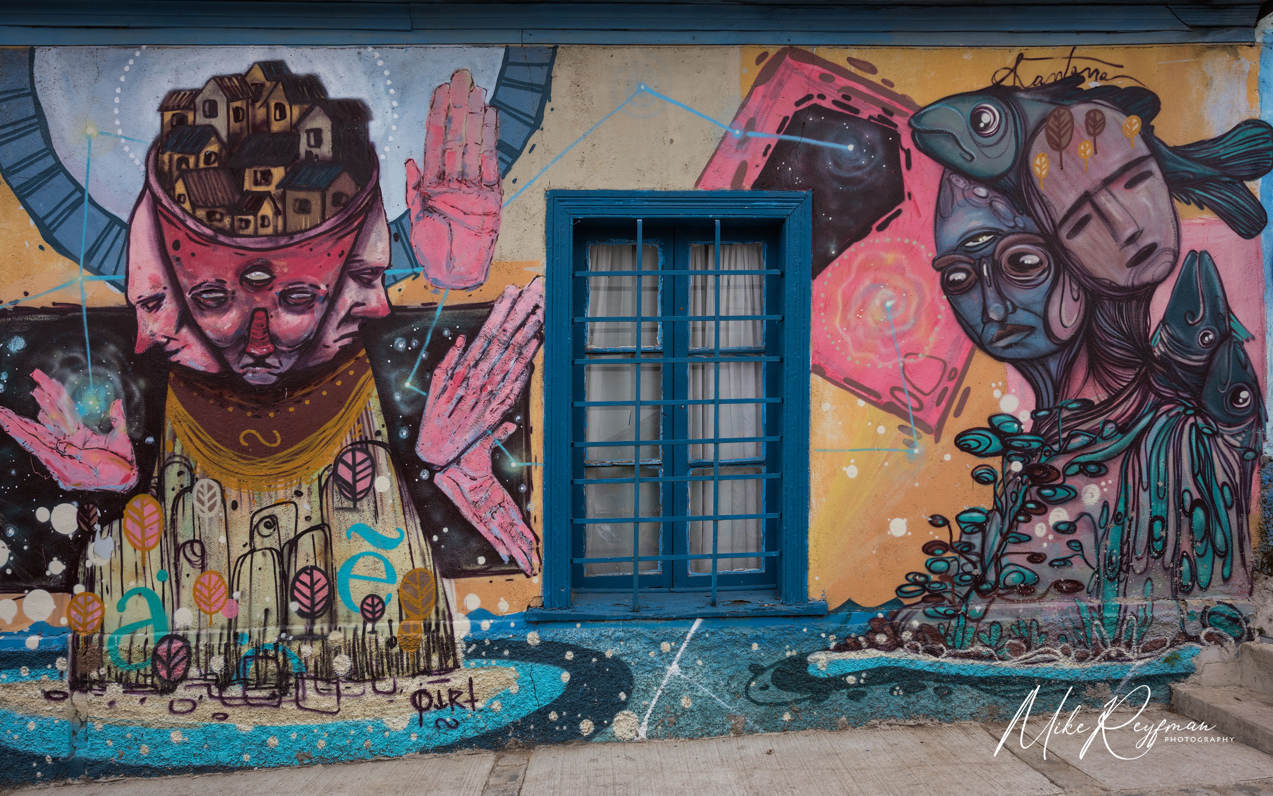 Valparaiso, Chile. The Graffiti Capital of the World 005-VP _D1D0239 - Valparaiso, Chile. The Graffiti Capital of the World - Mike Reyfman Photography